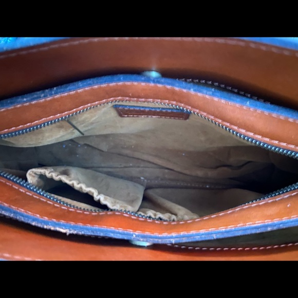 DESIGNED BY PATRICIA NASH!!! Like New. Rienzo Satchel Purse, 100%leather - Picture 4 of 10